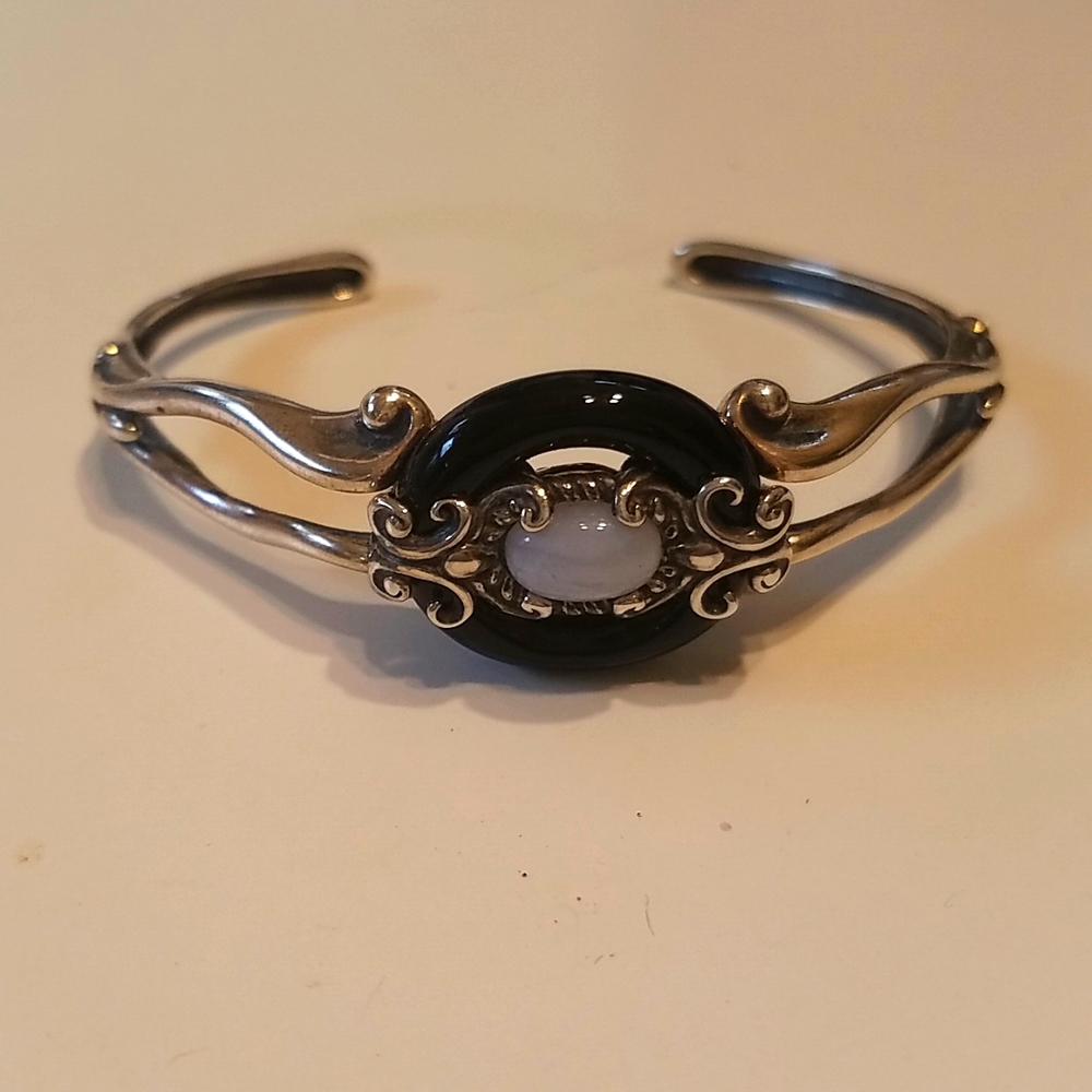 Onyx and agate Sterling cuff Carolyn Pollack NWT size small